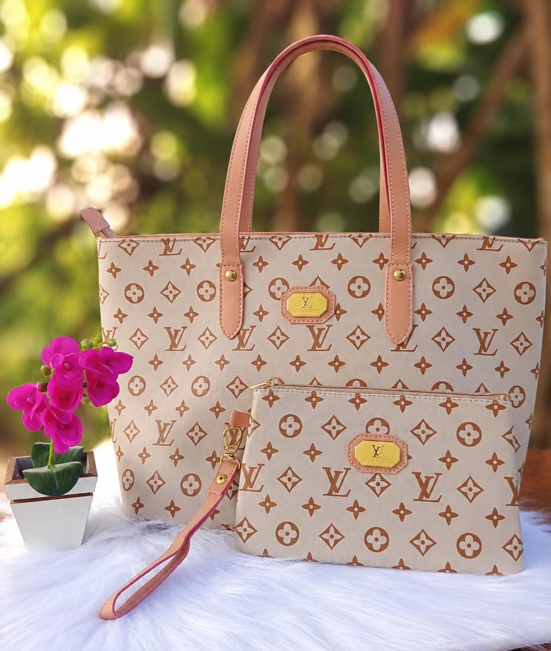 Bolsa Feminina Estampada com Necessaire – Elegância e Praticidade